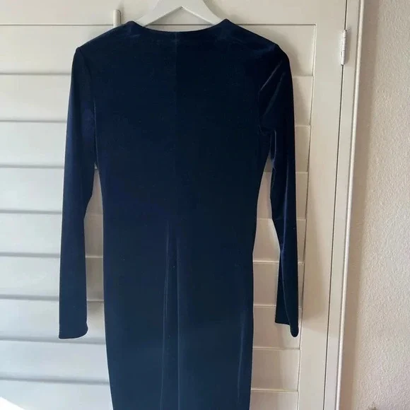 BLACK HALO NWT Lara Navy Blue Velvet Twist Mini Dress - Picture 8 of 12